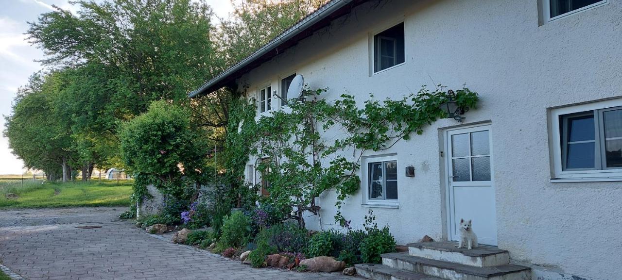 Ruhig Gelegene Ferienwohnung Im Gruenen Mit Terrasse Und Kleinem Garten Rotthalmuenster Εξωτερικό φωτογραφία